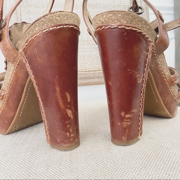 Frye Grace T Strap Leather Heeled Sandals - Picture 8 of 13